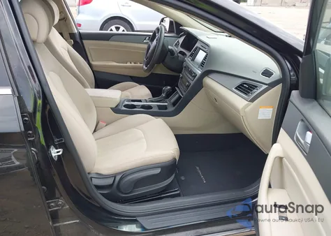 2017 Hyundai Sonata Hybrid Se from USA, damaged, VIN KMHE24L16HA060037